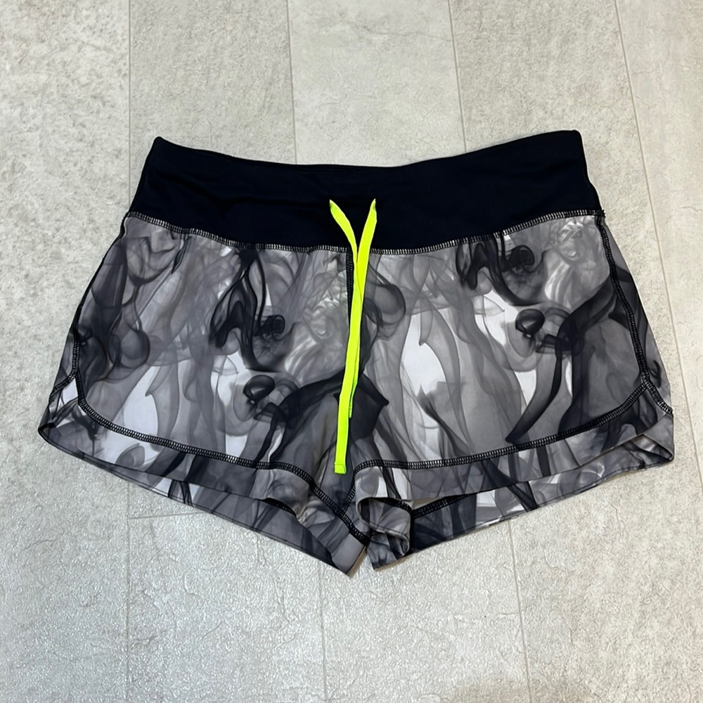 Avia Shorts Sz M Black Gray Athletic Drawstring Pocket Running Stretch